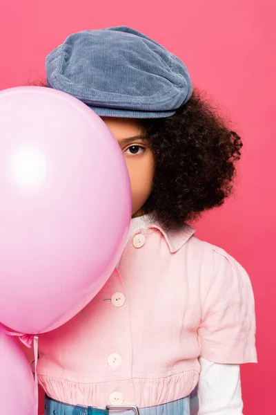 Fashionable African American Girl Stylish Cap Obscuring Face Festive Balloon — Stock Photo, Image