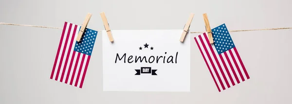 Memorial Day Lettering Card American Flags Rope Isolated Grey Banner — Fotografia de Stock