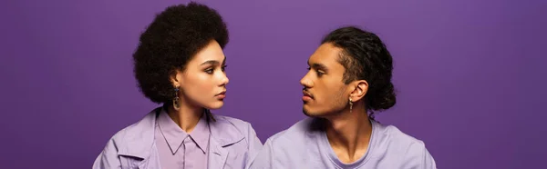 African American Man Curly Young Woman Looking Each Other Isolated — Stock Photo, Image