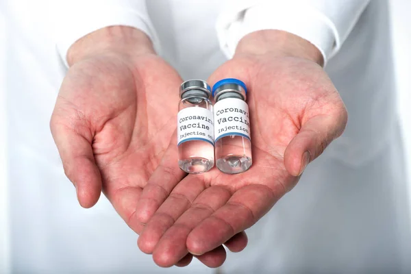 Gewassen Weergave Van Het Coronavirusvaccin Handen Van Een Arts Die — Stockfoto