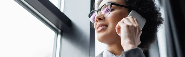 Low Angle View African American Manager Eyeglasses Talking Mobile Phone — Stock Photo, Image