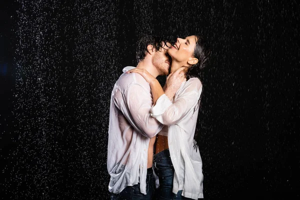 Romantic Boyfriend Embracing Sexy Girlfriend Wet Clothes Rain Drops Black — Stock Photo, Image