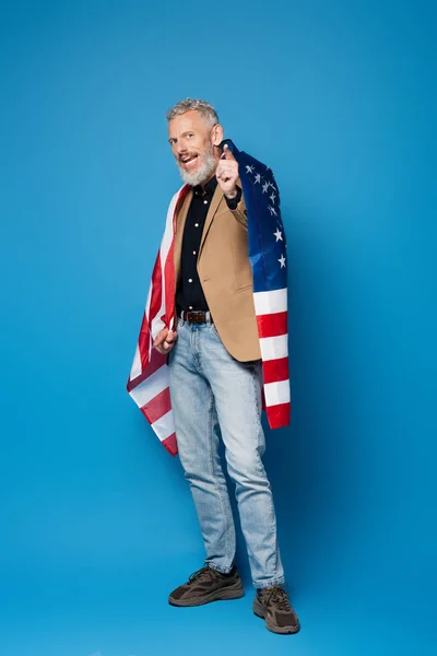 Full Length Bearded Middle Aged Man Standing American Flag Pointing — Stock Photo, Image