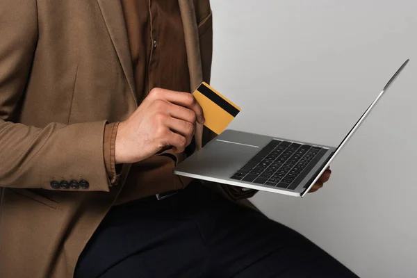 Cropped View Businessman Laptop Credit Card Isolated Grey — Stock Photo, Image