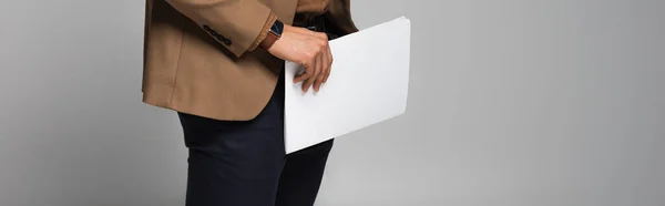 Cropped View Businessman Holding Paperwork Isolated Grey Banner — Zdjęcie stockowe