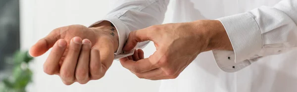 Cropped View Businessman Buttoning Sleeve White Shirt Banner — Stock Photo, Image