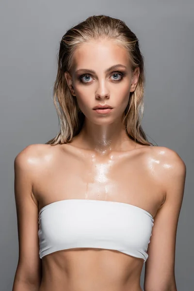 Wet Woman White Top Bare Shoulders Posing Isolated Grey — Stock Photo, Image