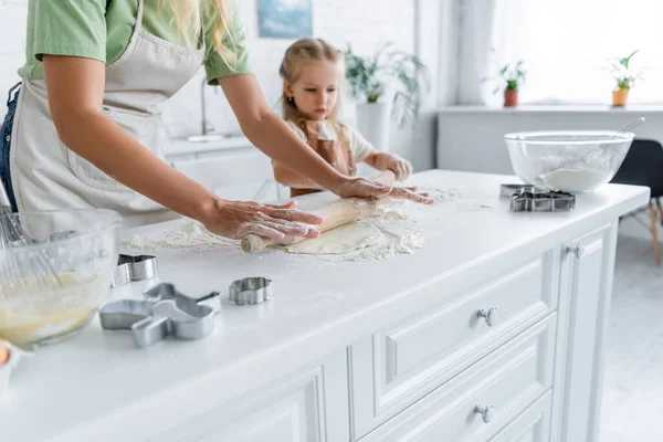 Woman Daughter Rolling Raw Dough Kitchen — Stock Photo, Image