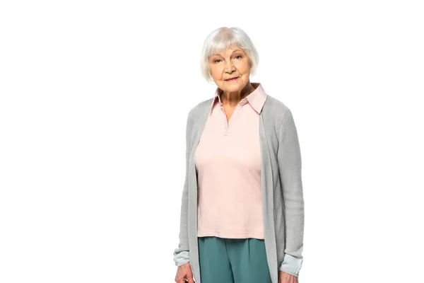 Femme âgée regardant la caméra isolée sur blanc — Photo de stock