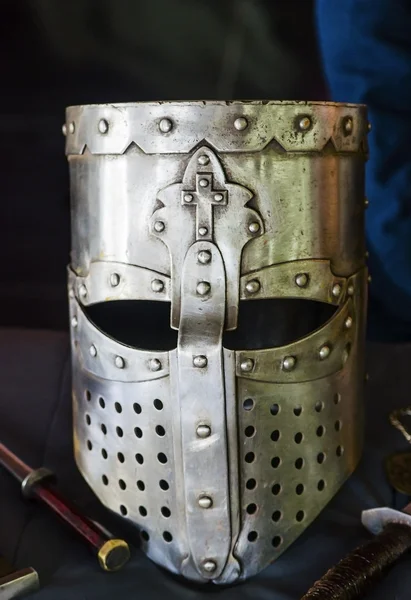 Knight's helm. Wederopbouw — Stockfoto