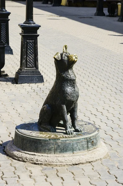 Moneybox sculpture "zwerfhond" — Stockfoto