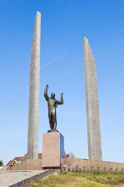 Monumento ao primeiro cosmonauta Yuri Gagarin — Fotografia de Stock