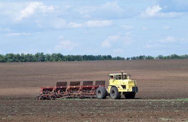Traktör ile çalışır Ekim mibzer