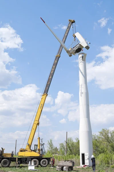 Installation av ett vindkraftverk — Stockfoto