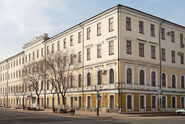 Byggnaden Orenburg statliga pedagogiska universitet — Stockfoto