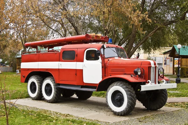 Carro de bombeiros. Obsoleto — Fotografia de Stock