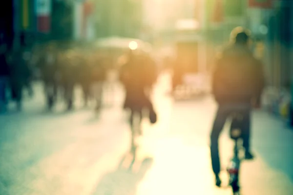 People walking in the street, blurry — Stock Photo, Image