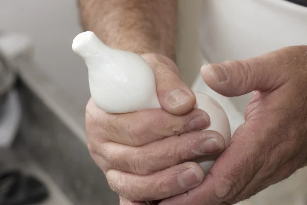 bir süt mozzarella hazırlanması