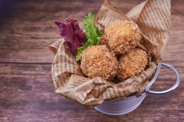 Ev Hamamı Dekorasyon FUND 'de Bir Büfede Kroketler