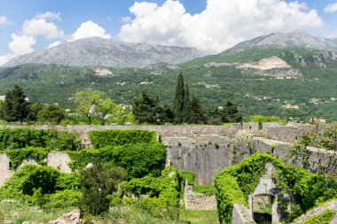 Kale Shpanola, Herceg Novi duvarları.