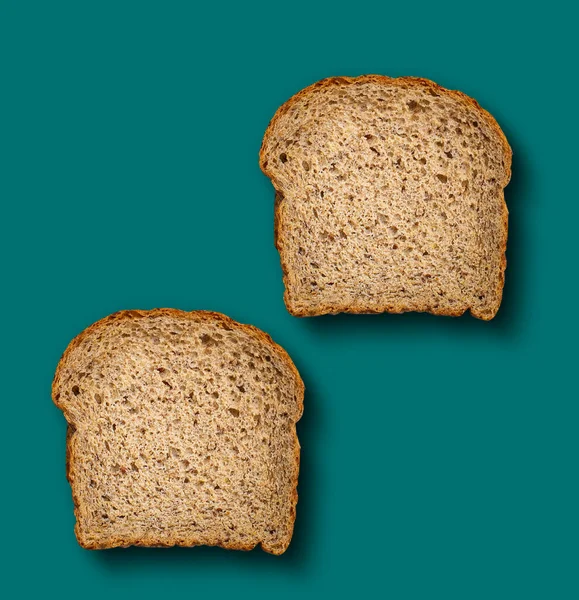 Ekmek dilimleri, yaratıcı minimum yiyecek fotoğrafçılığı düzlüğü.