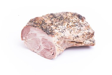 beyaz izole füme domuz eti et dilimlenmiş