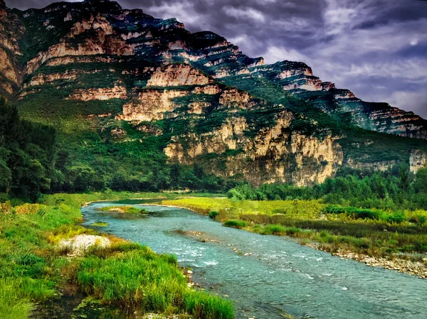 Eşsiz doğa ve mucize bulutlar güzel manzara