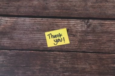 Bir kağıt parçasında 