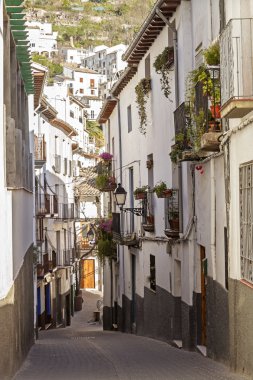 Cazorla Köyü sokakta. Andalucia.