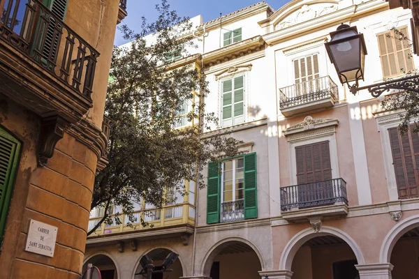 Straat in het centrum van Palma de Mallorca. Balearen — Stockfoto