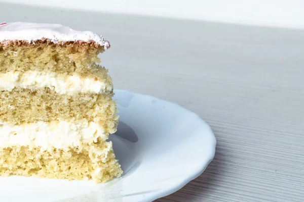 Piece Vanilla Biscuit White Cream Cake Close — Stock Photo, Image