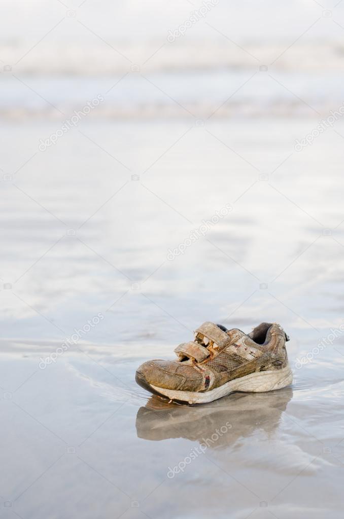 Stranded children sport shoe