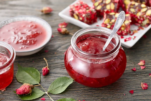 Arka plan gül yaprakları jam