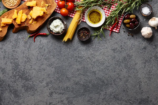 Olasz élelmiszer-összetevők, a kő háttér — Stock Fotó
