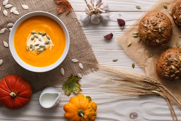 Traditionelle Kürbissuppe — Stockfoto