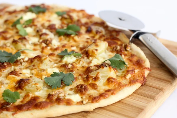 Домашня піца з тонкою скоринкою Ліцензійні Стокові Зображення