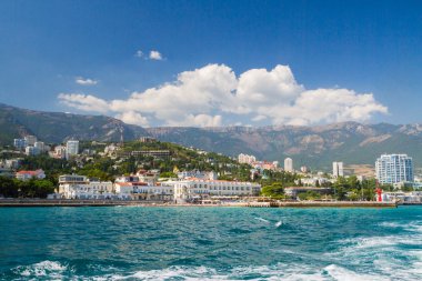 Yalta, Kırım, 3 Eylül 2015. Kırım 'daki Karadeniz kıyısındaki Yalta kenti