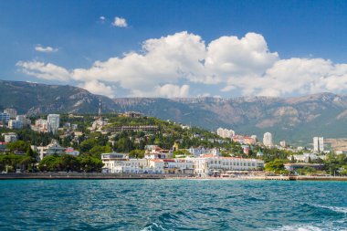 Yalta, Kırım, 3 Eylül 2015. Kırım 'daki Karadeniz kıyısındaki Yalta kenti