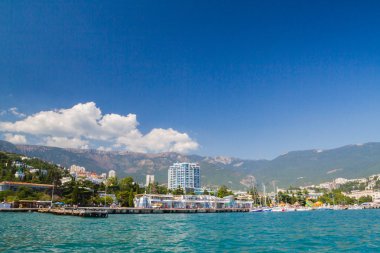 Yalta, Kırım, 3 Eylül 2015. Kırım 'daki Karadeniz kıyısındaki Yalta kenti