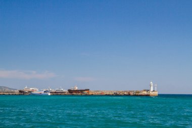 Yalta, Kırım, 3 Eylül 2015. Kırım 'daki Karadeniz kıyısındaki Yalta kenti