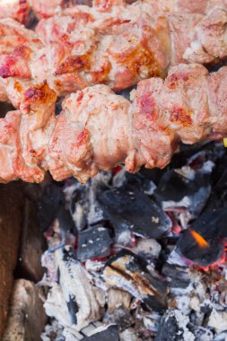 Domuz eti yemek et şiş dilimlenmiş