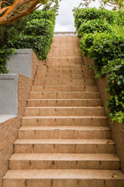 Merdiven taş ve fayans