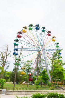 Dönme dolap yaz aylarında büyük bir cazibe olduğunu