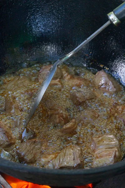 Cozinhar Pilaf Caldeirão Grelha Lado Fora Verão — Fotografia de Stock