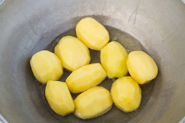 Golden Potatoes Fried Boiling Oil Cauldron — Stock Photo, Image