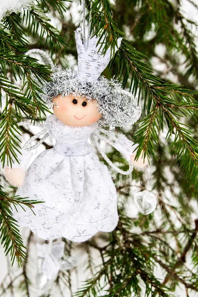De engel op de kerstboom — Stockfoto
