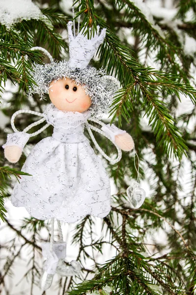 Der Engel auf dem Weihnachtsbaum — Stockfoto