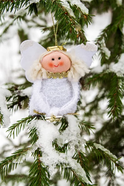 Der Engel auf dem Weihnachtsbaum — Stockfoto