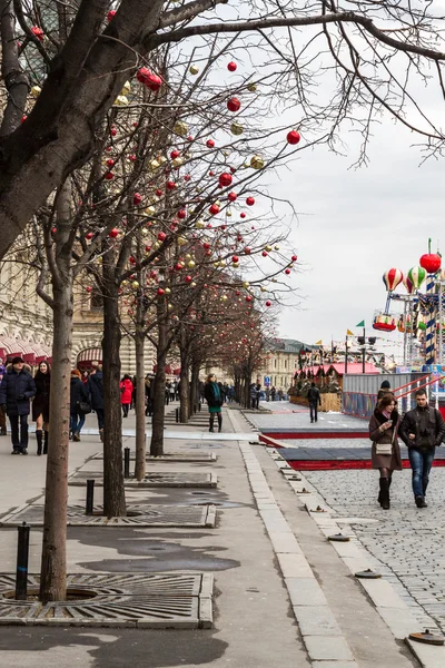 The trees in bright decorations on red square. — Stock Photo, Image