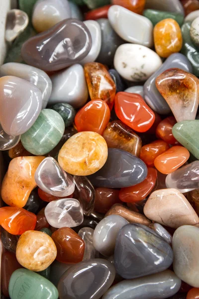 Piedras de colores naturales de diferentes razas — Foto de Stock